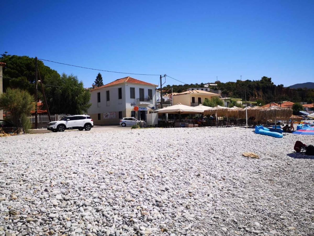 Panos & Antzy Apartments Kalamata Exterior foto